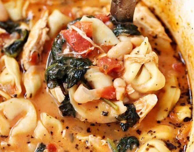 Creamy Tuscan Garlic Tortellini Soup