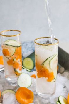 Cucumber Apricot Gin Fizz - 30 Of The Stunning Summer Drink Recipes