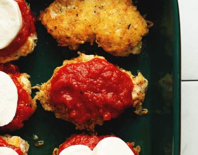 Easy and Quick Keto Chicken Parmesan