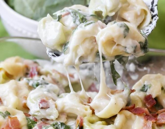 Easy Cheesy Tortellini Bake