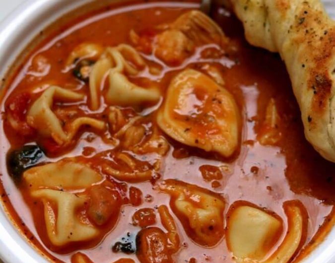 Instant Pot Tuscan Tortellini Soup