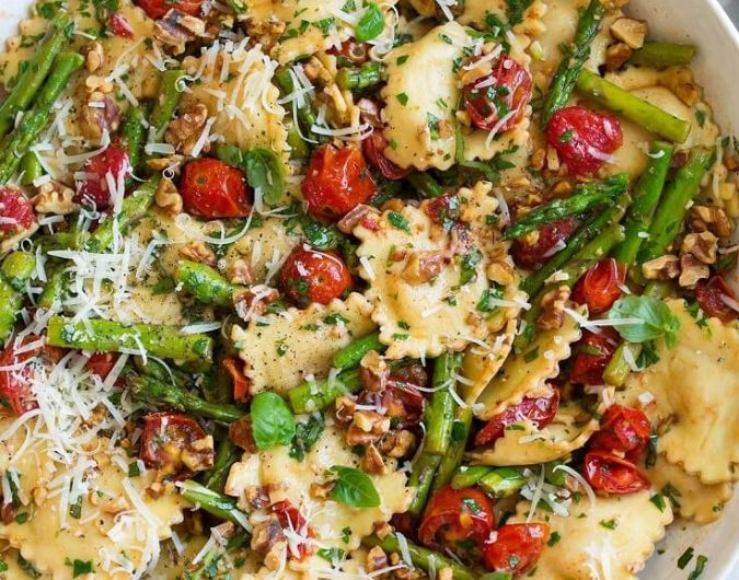 Ravioli with Tomatoes Asparagus Garlic and Herbs