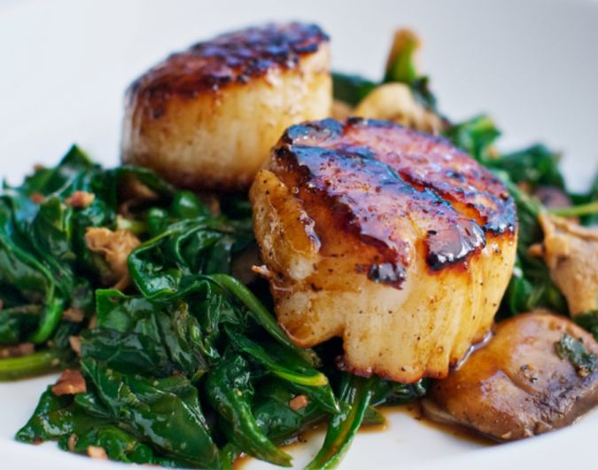 Seared Scallops with Apple Cider Balsamic Glaze