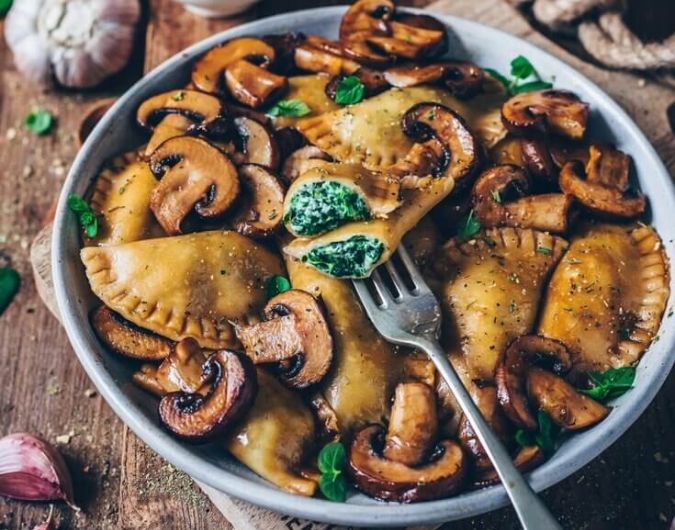 Spinach Ravioli with Mushroom
