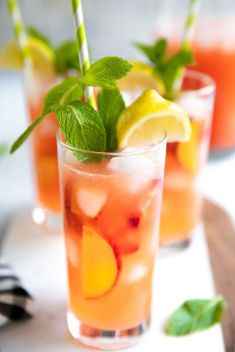 Summer Peach Strawberry Lemonade - 30 Of The Stunning Summer Drink Recipes